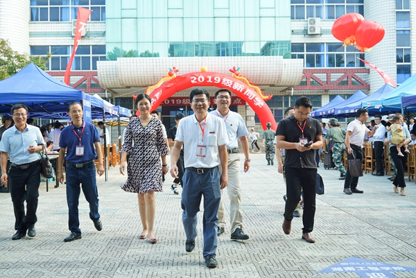 1568605471915074358.jpg DSC04817_polarr_wps图片_副本.jpg